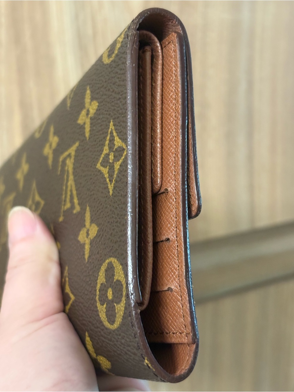 Auth Louis Vuitton Monogram International Trifold Wallet - Picture 6 of 13